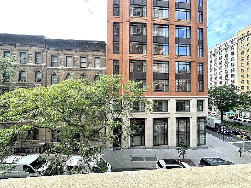 1st image of 2350 Broadway #307