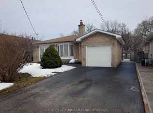 3 Lamberton Blvd, Toronto, ON M3J1G3