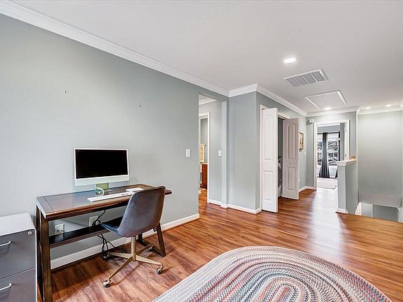 5th image of 4621 Merendino St