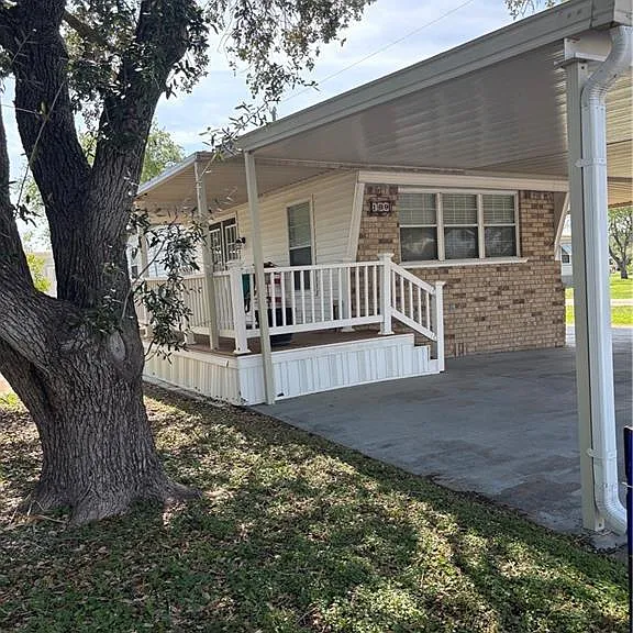 189 Lago Vista St — Photo 1