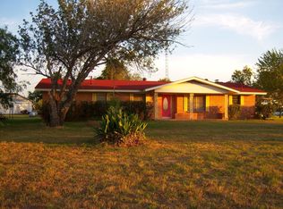5800 Curran Dr, Von Ormy, TX 78073