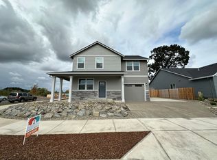 1086 Sassafras St, Independence, OR 97351