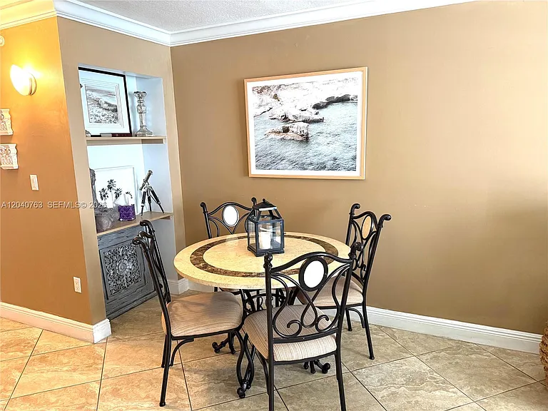 6917 Collins Ave #506 — Photo 8