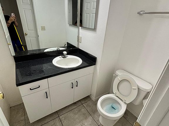 4th image of 1218 Noble Pl