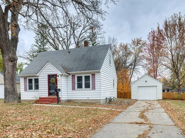 677 5th Ave SW, Hutchinson, MN 55350