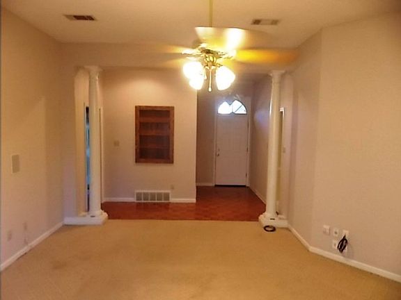 5th image of 891 Paradise Dr