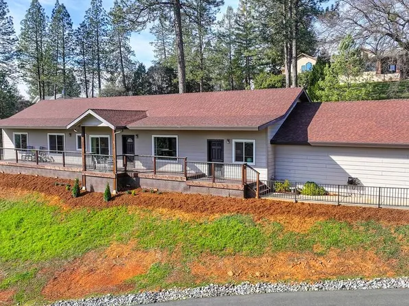 17630 Hillcrest Dr, Meadow Vista, CA 95722