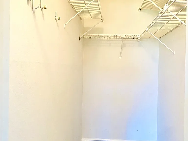 256 Mansfield Dr #G — Photo 15