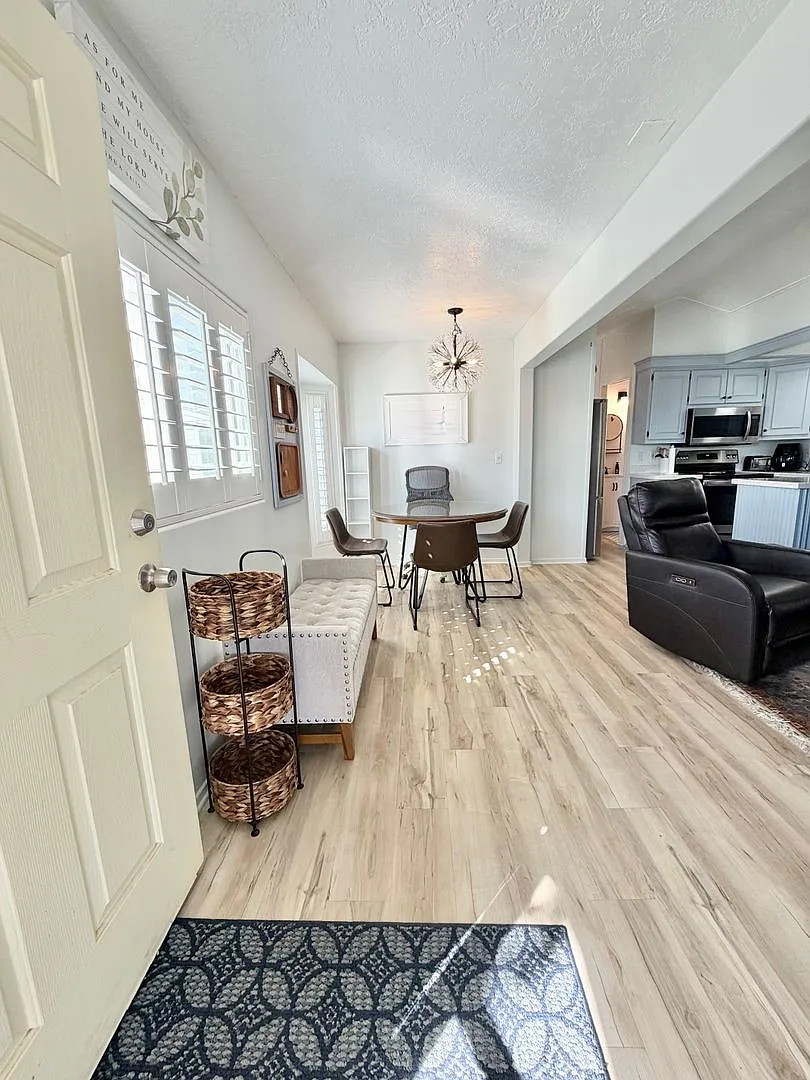 1150 W Red Hills Parkway #174 — Photo 3