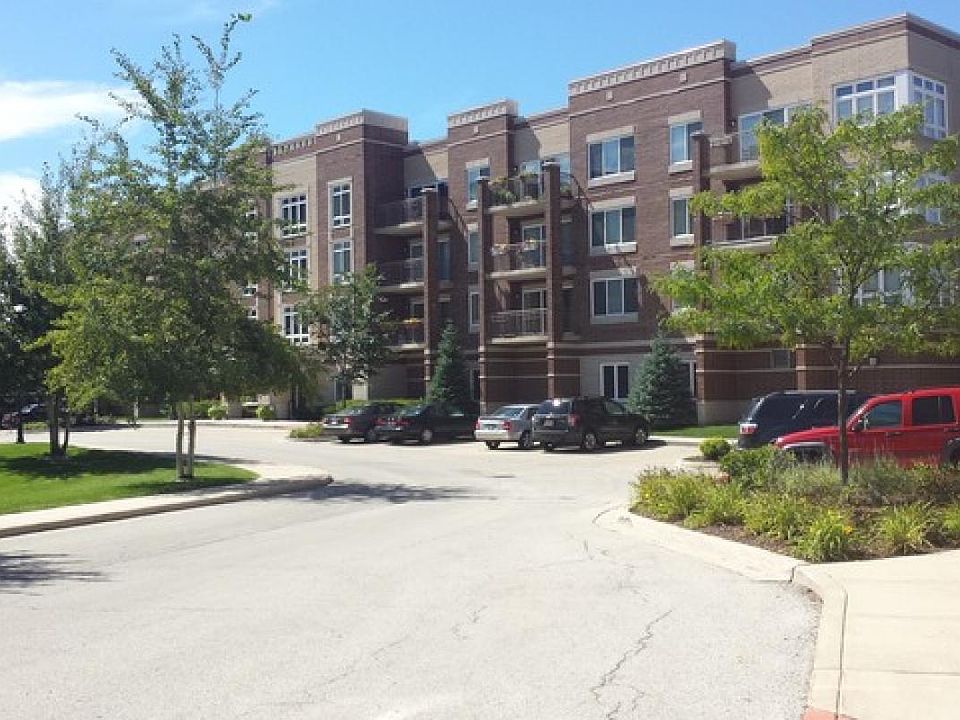 1st image of 6759 W Forest Preserve Ave APT 407