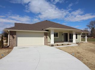 1406 Country Club Dr, Racine, WI 53406