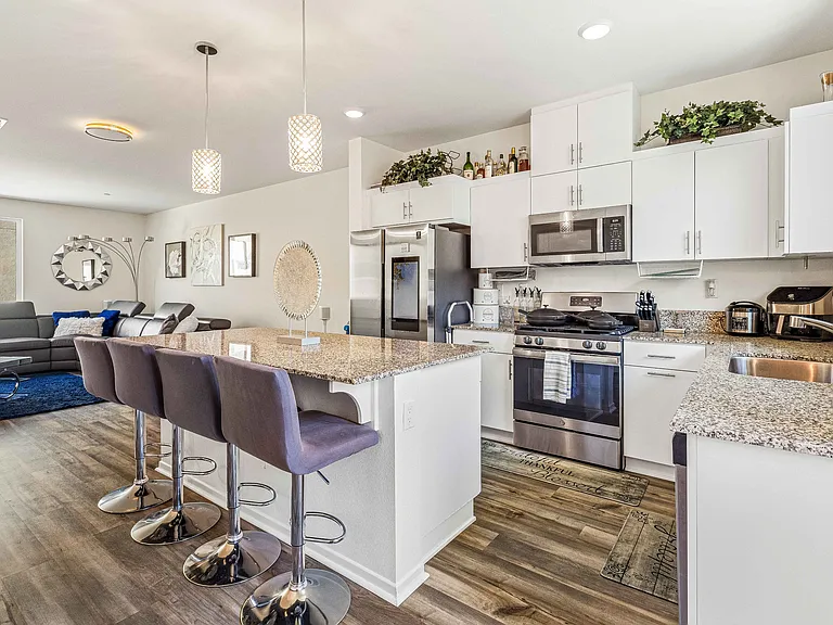 5224 Beachfront Cove St — Photo 4