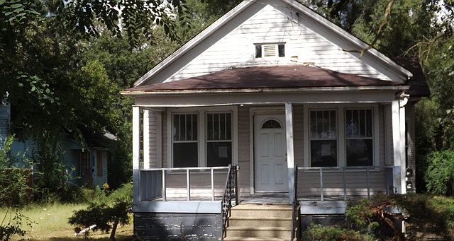 1st image of 14117 Lincoln Ave