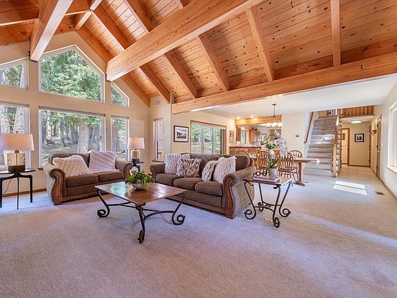 4th image of 11118 Bolzano Way