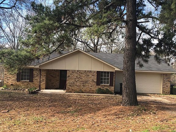 2nd image of 805 Joanie St