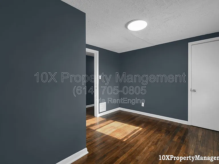 455 S Napoleon Ave — Photo 15