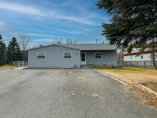 622 S 2nd St E, Malta, MT 59538