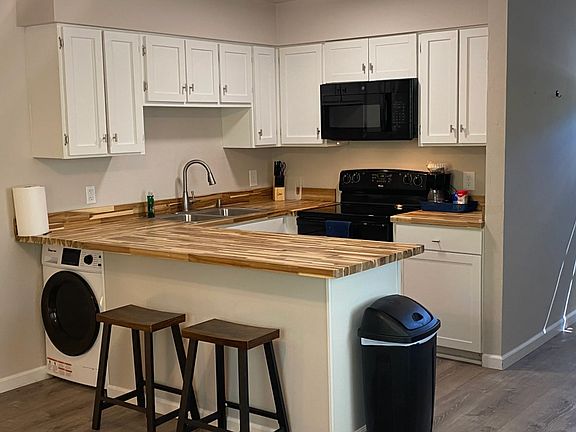 3rd image of 144 Wilson St #1
