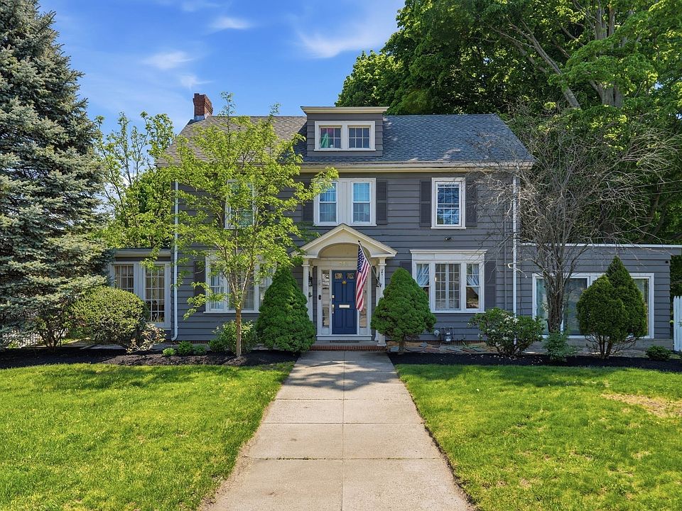 1st image of 351 Lowell St