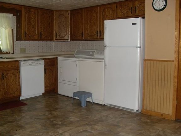 3rd image of 8001A/8001B Ward Blvd