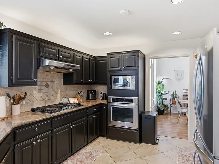 5803 Cedar Cliff Dr — Photo 4