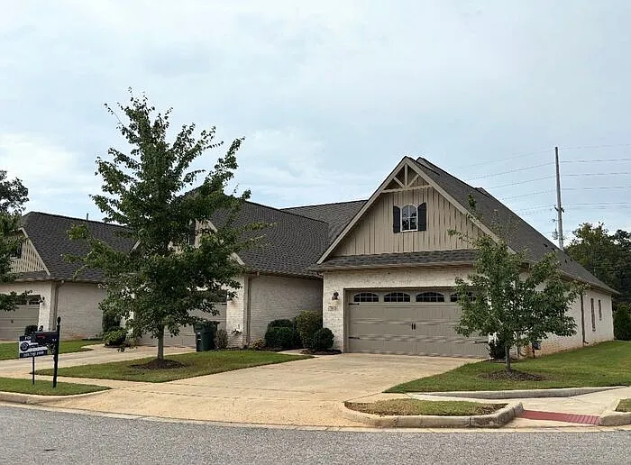 3 bed, 2.0 bath, 1730 sqft, $1,850 — Photo 3