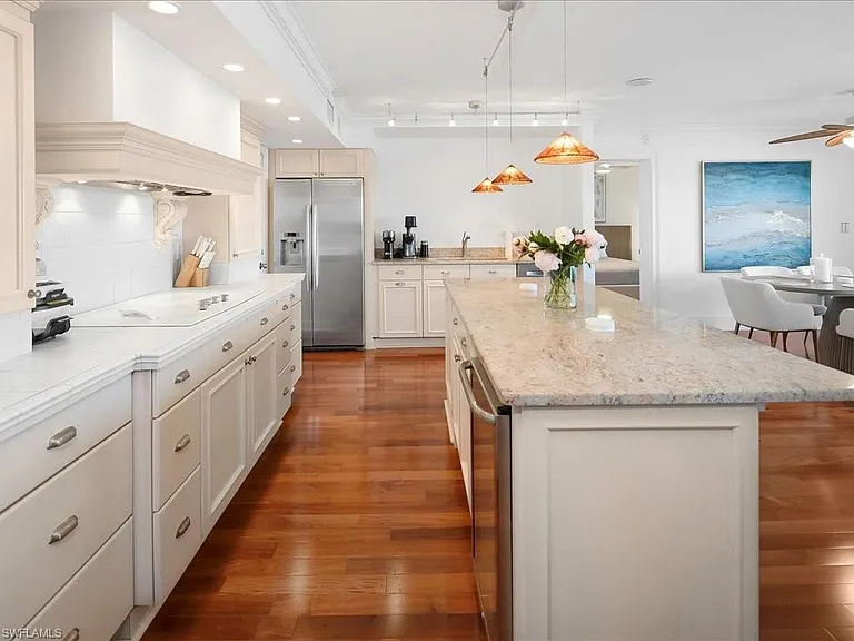 2750 Gulf Shore Blvd N #602 — Photo 13