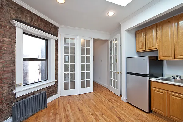 Rented by R New York | media 18