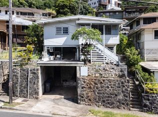 2233 Waiomao Rd, Honolulu, HI 96816