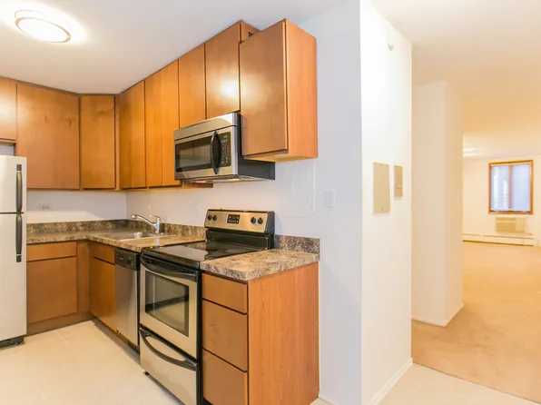 (undisclosed Address), Chicago, IL 60610