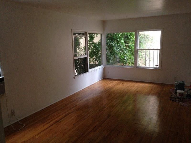 1st image of 1020 N Harper Ave