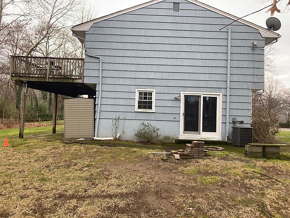 5th image of 718 Spring Ave