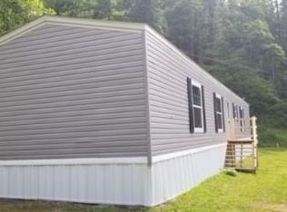 11147 Ky Route 40 E, Boons Camp, KY 41204