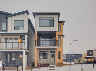 467 33rd St NW, Edmonton, AB T5Y 2C9