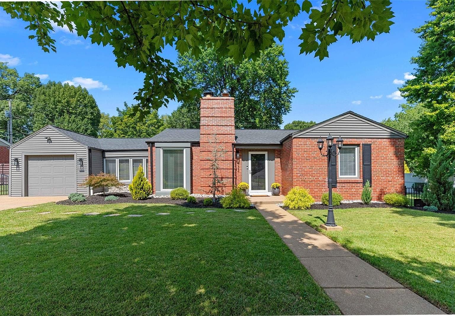 433 Sunningwell Dr, Saint Louis, MO 63119 Zillow