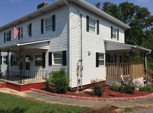 393 W Outer Dr, Oak Ridge, TN 37830