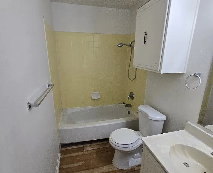 7906 Falcon Ridge Dr — Photo 14