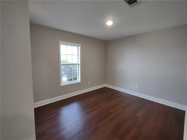 113 Elaine Dr — Photo 11