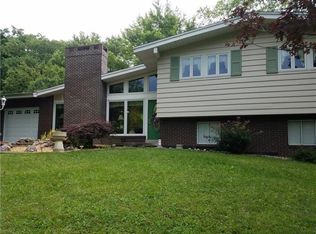 920 Middletown Rd, New Stanton, PA 15672