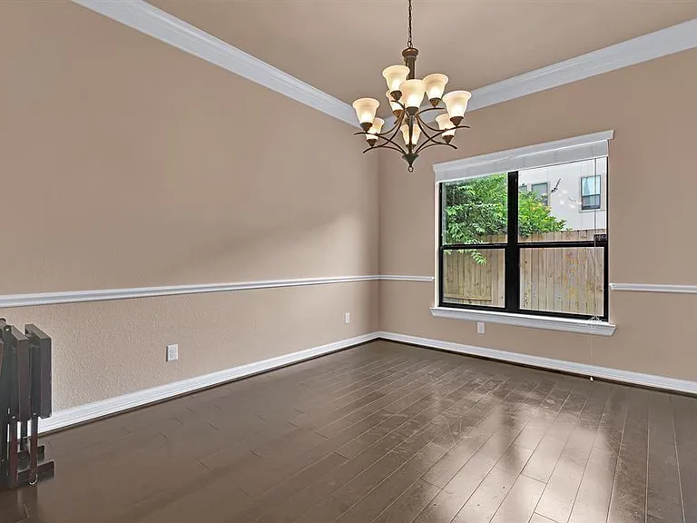 2725 Kings Retreat Cir — Photo 8