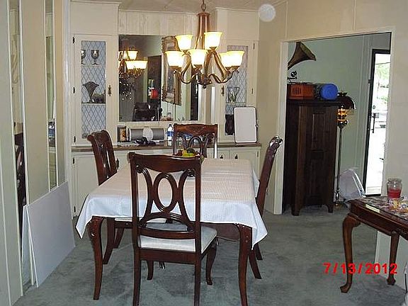 4th image of 211 Magnolia Dr