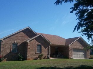 710 Stratton Rd, Elkton, KY 42220