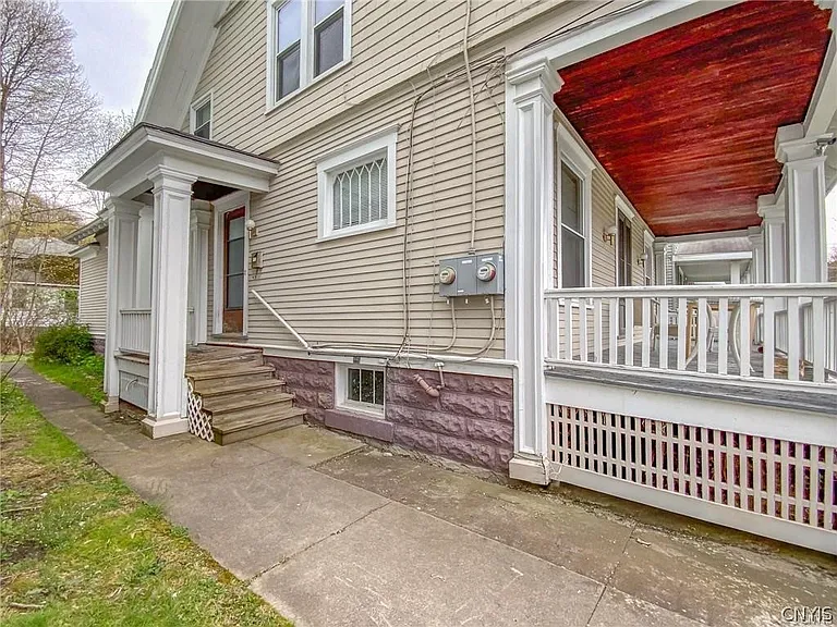 909 Ackerman Ave #909 — Photo 2
