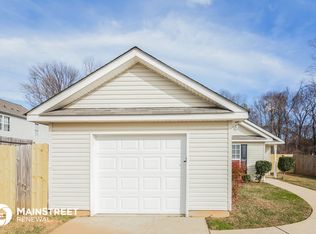 2403 Fairstone Ave, Charlotte, NC 28269