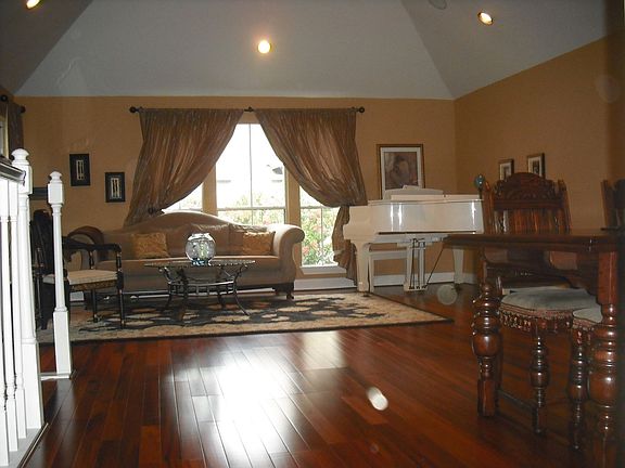 Hardwoods, lots of windows, high ceilings