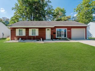 256 Bittersweet Dr, New Whiteland, IN 46184