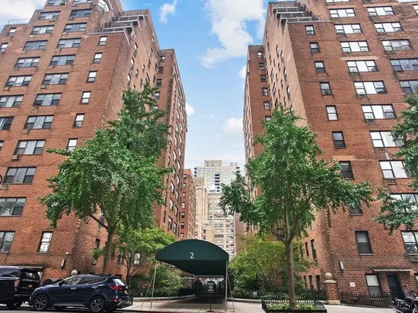 2 Tudor City Place image 13 of 13