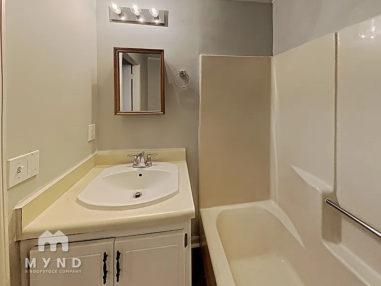 275 Oak Hill Cir — Photo 13