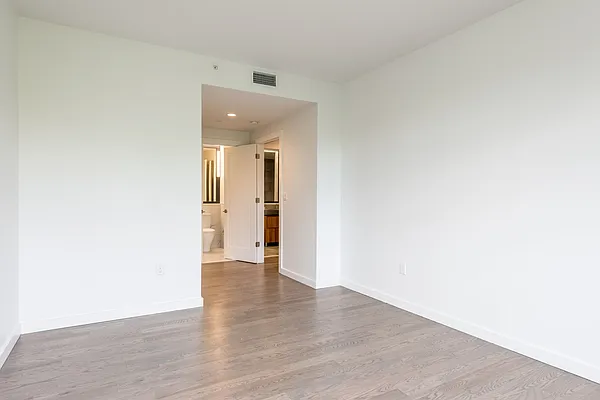 Rented by Nooklyn NYC LLC | media 5