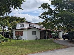 1st image of 3565 Lloyd Drive